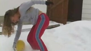 Груповий оральний секс красуні мамаша порно Меліси з місцевими хлопцями