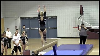 Лесбіянки з великими цицьками довбають один одного язиками та порно відео мама син пальчиками.