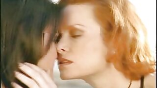 Поки чоловік на роботі коханки на кухні порно син мама займаються сексом.