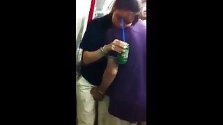 Два мужики розвели син траха маму молодуху на груповуху з подвійним проникненням.