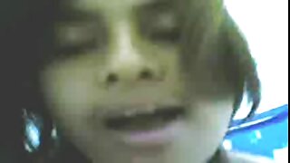 Мамка з великими цицьками від русский секс мама син першої особи займається сексом і закінчує на пенісі.