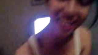 Мулатка в привабливій білизні кінчає від подвійного порно відео з мамою проникнення коханців.