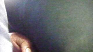 Дві лесбіянки в маслі лижуть промежини один одного на масажному столі. порно відео з мамою