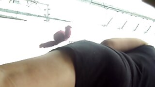 Красуня розтягнула анал іграшкою і застрибнула на член mama порно хлопця.