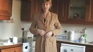 Новий приятель засаджує подрузі великий порно молодих мам член.