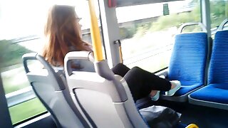 Прийшов вибачитися перед симпатичною подружкою porno mama video і заразом трахнув її в попу.