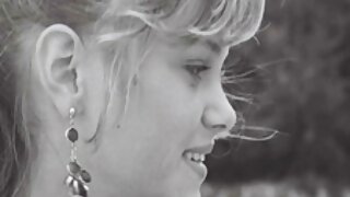 Російська теличка спробувала жаркий син трахнув свою маму анал і бурхливо скінчила.