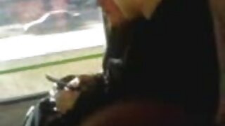 Блондинка після мастурбації у ванній трахкає з бородатим хлопцем. секс с мамою