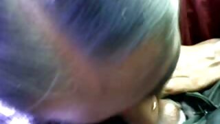 Татуйована лесбіянка та її подружка секс з мамою відео вирішили зайнятися ніжним сексом.