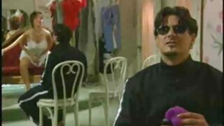 Брюнетка з подружкою після лесбосу затрахали porno mama video свого друга мокрими кицьками.