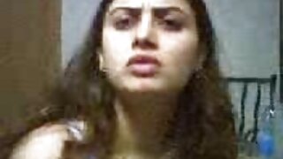 Під час фітнесу знайшла телефон і трохи пізніше перепхнулася з його власником. секс син з мамою