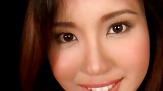 Російські лесбіянки доводять одна одну до секс з мама сильного оргазму оральними ласками.